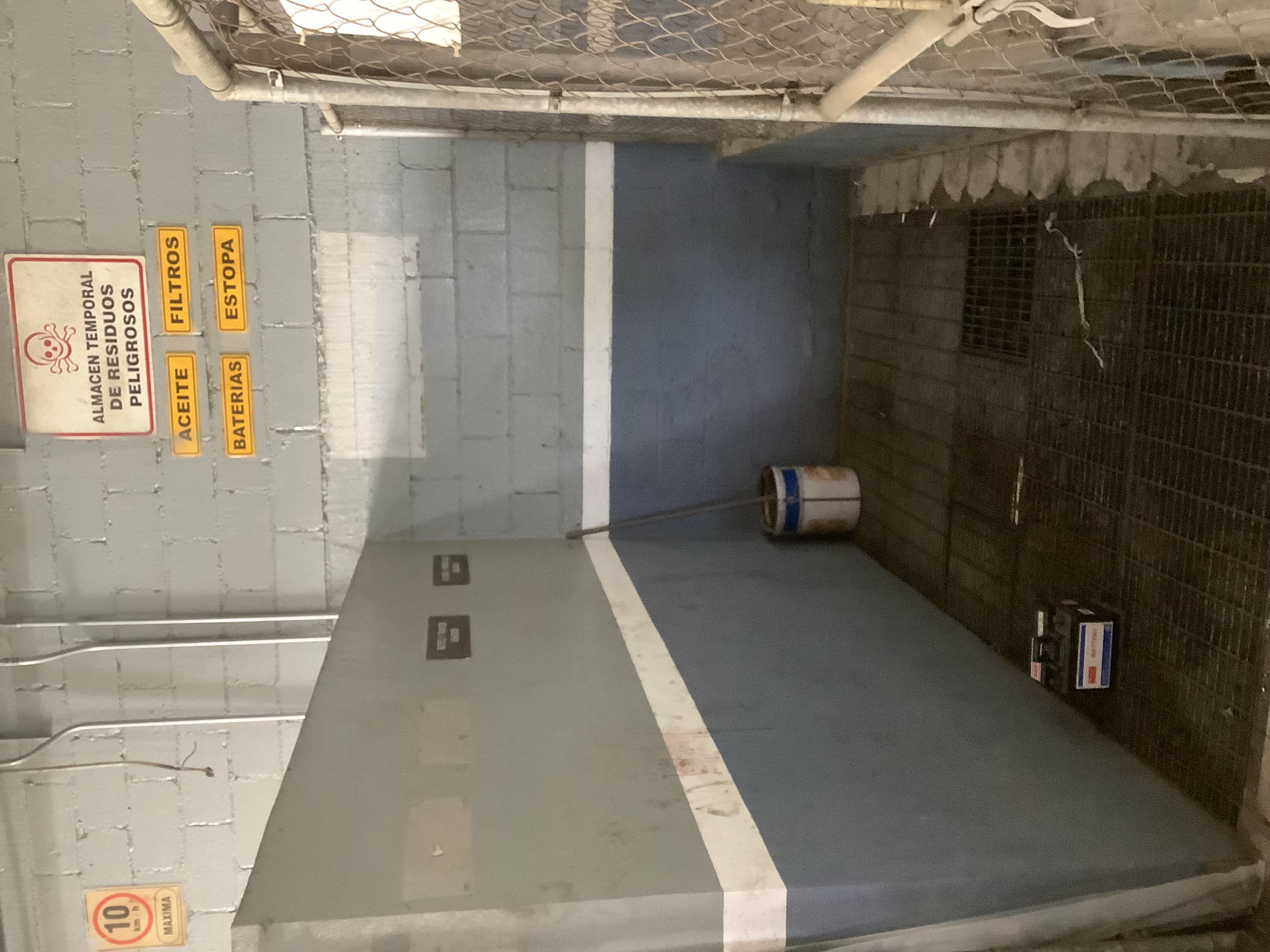 ATRP — Almacén Temporal Residuos Peligrosos (vista interior)